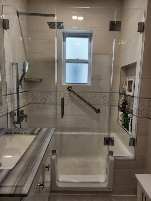 Elegant Shower Enclosure. High-quality glass shower door with safety features for modern bathrooms.